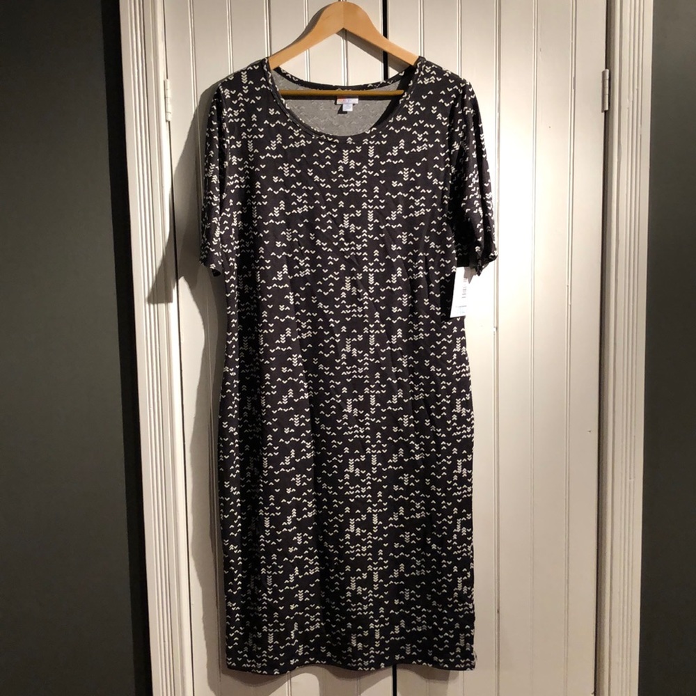 LuLaRoe Julia NWT